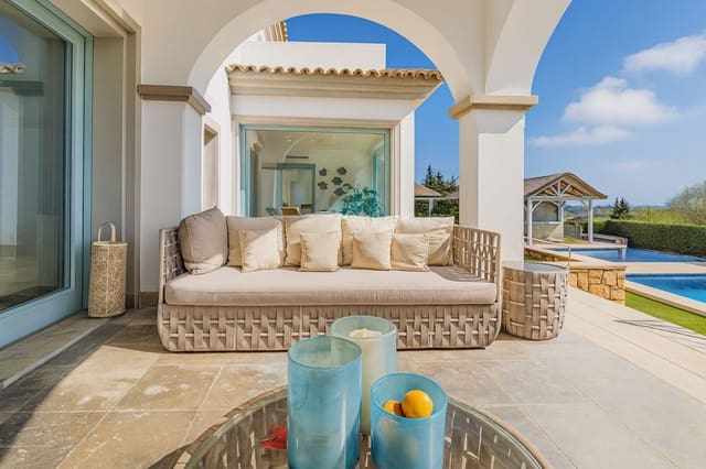 5 sypialnia Willa na sprzedaż w Sotogrande, San Roque z basenem garażem - 2 450 000 € (Ref: 9371474)