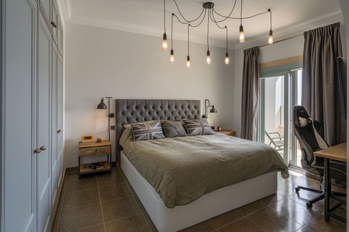 5 sypialnia Willa na sprzedaż w Sotogrande z basenem garażem - 2 450 000 € (Ref: 9371474)