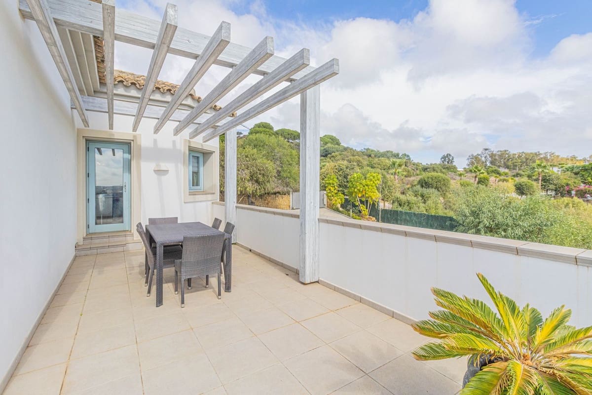 5 sypialnia Willa na sprzedaż w Sotogrande z basenem garażem - 2 450 000 € (Ref: 9371474)