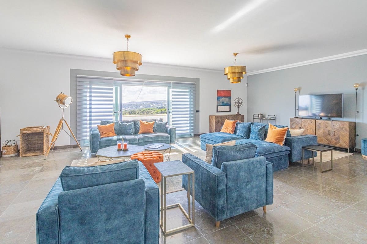 5 sypialnia Willa na sprzedaż w Sotogrande z basenem garażem - 2 450 000 € (Ref: 9371474)