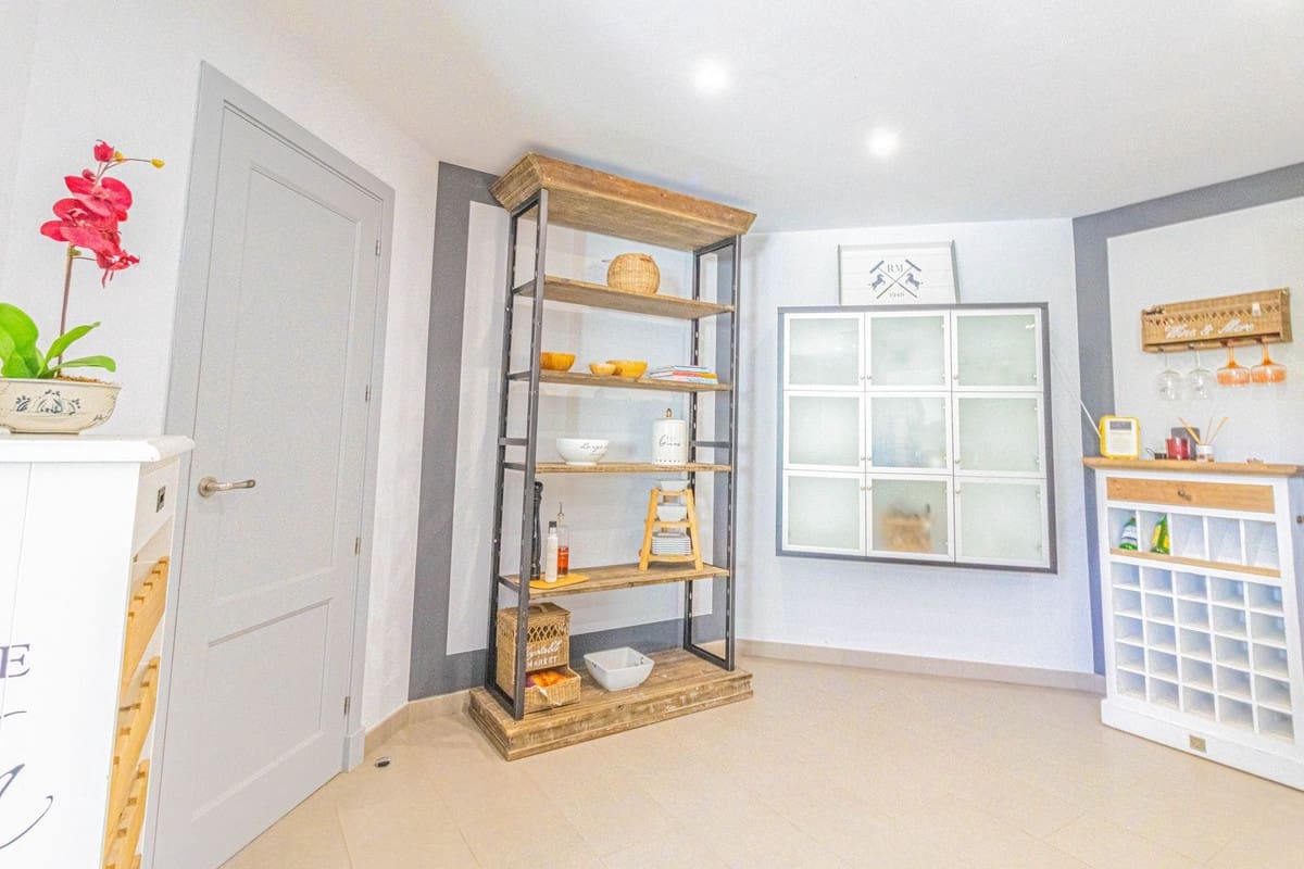 5 sypialnia Willa na sprzedaż w Sotogrande z basenem garażem - 2 450 000 € (Ref: 9371474)