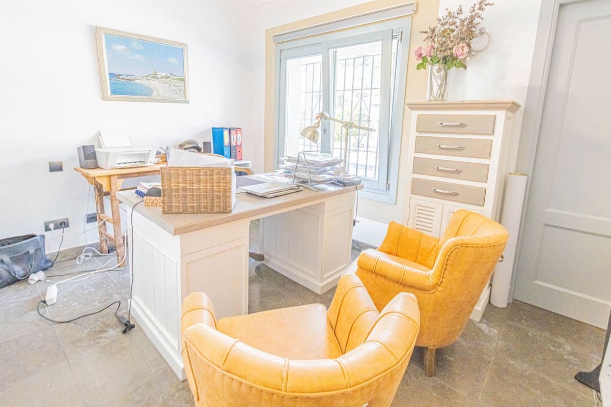 5 sypialnia Willa na sprzedaż w Sotogrande z basenem garażem - 2 450 000 € (Ref: 9371474)