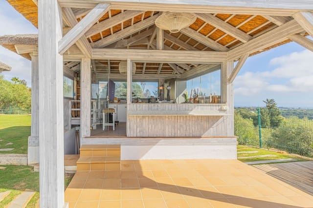 5 sypialnia Willa na sprzedaż w Sotogrande, San Roque z basenem garażem - 2 450 000 € (Ref: 9371474)