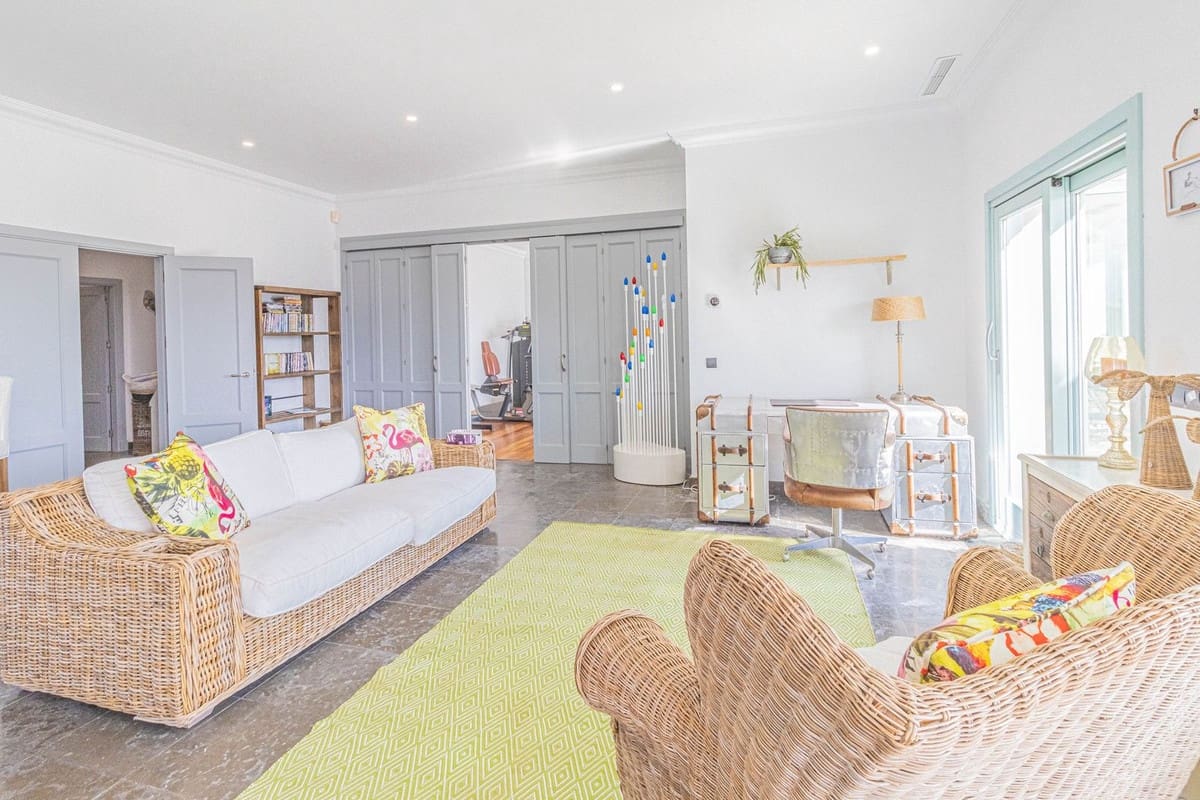 5 sypialnia Willa na sprzedaż w Sotogrande z basenem garażem - 2 450 000 € (Ref: 9371474)