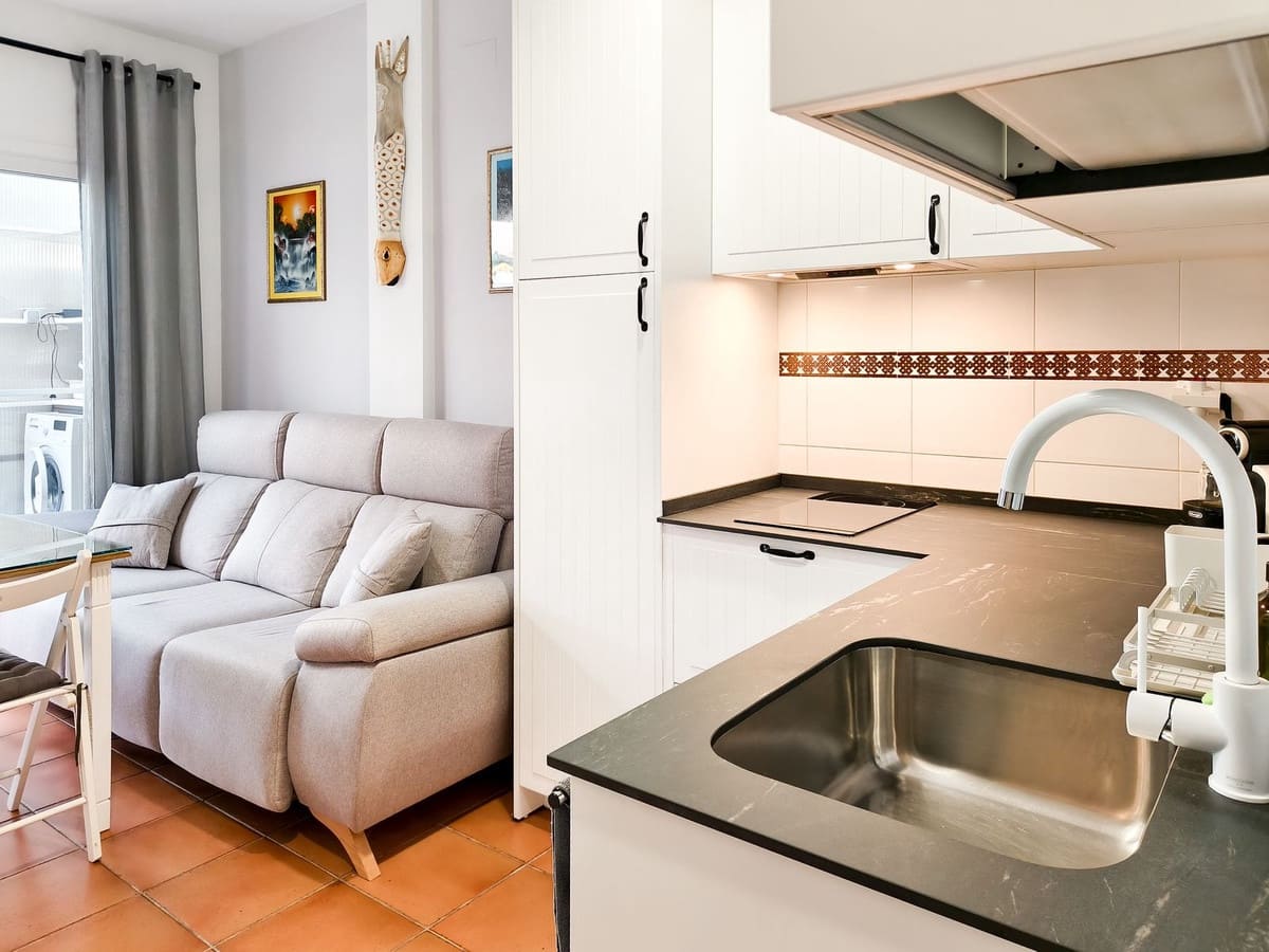 1 camera da letto Monolocale da affittare in La Alcaidesa con piscina garage - 850 € (Rif: 9383955)