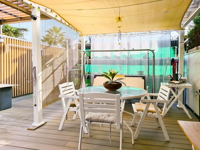 1 bedroom Studio for rent in La Alcaidesa with pool garage - € 850 (Ref: 9383955)