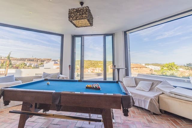 4 slaapkamer Villa te koop in La Alcaidesa met zwembad garage - € 760.000 (Ref: 9394084)