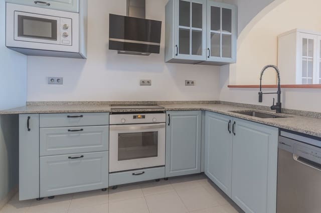 2 slaapkamer Appartement te koop in Castellar de la Frontera met zwembad garage - € 285.000 (Ref: 9454767)