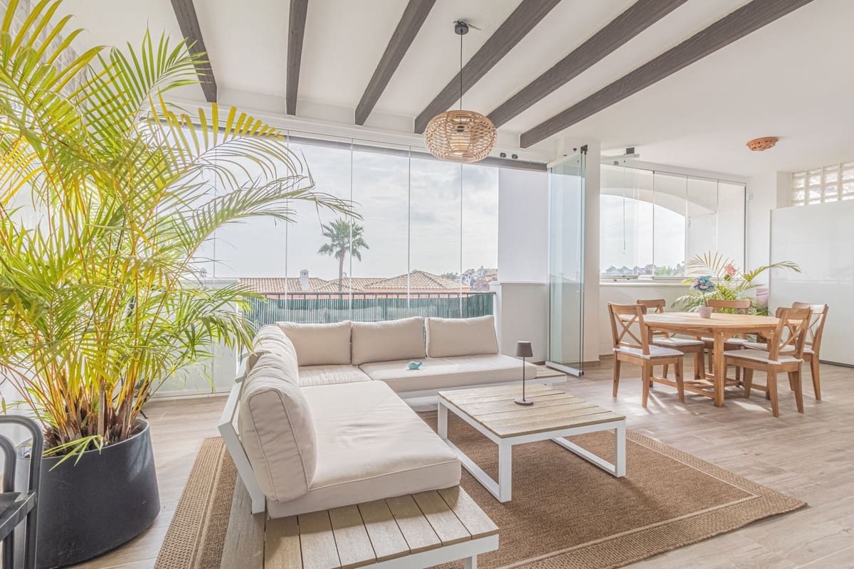 2 quarto Apartamento para venda em La Alcaidesa com piscina garagem - 285 000 € (Ref: 9454767)