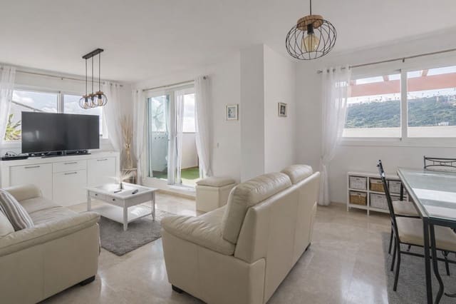 Ático de 2 habitaciones en La Alcaidesa en venta con piscina garaje - 350.000 € (Ref: 9503179)