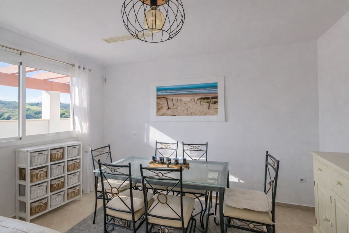 2 bedroom Penthouse for sale in La Alcaidesa with pool garage - € 350,000 (Ref: 9503179)