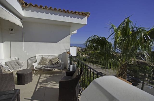 Apartamento de 2 habitaciones en La Alcaidesa en venta con piscina garaje - 375.000 € (Ref: 9516384)