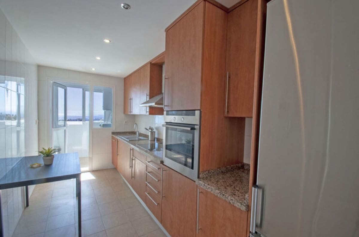 2 bedroom Apartment for sale in La Alcaidesa with pool garage - € 375,000 (Ref: 9516384)