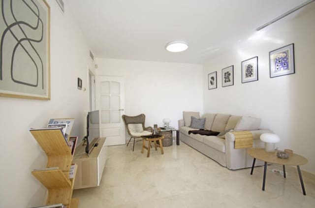 2 soverom Leilighet til salgs i La Alcaidesa med svømmebasseng garasje - € 375 000 (Ref: 9516384)