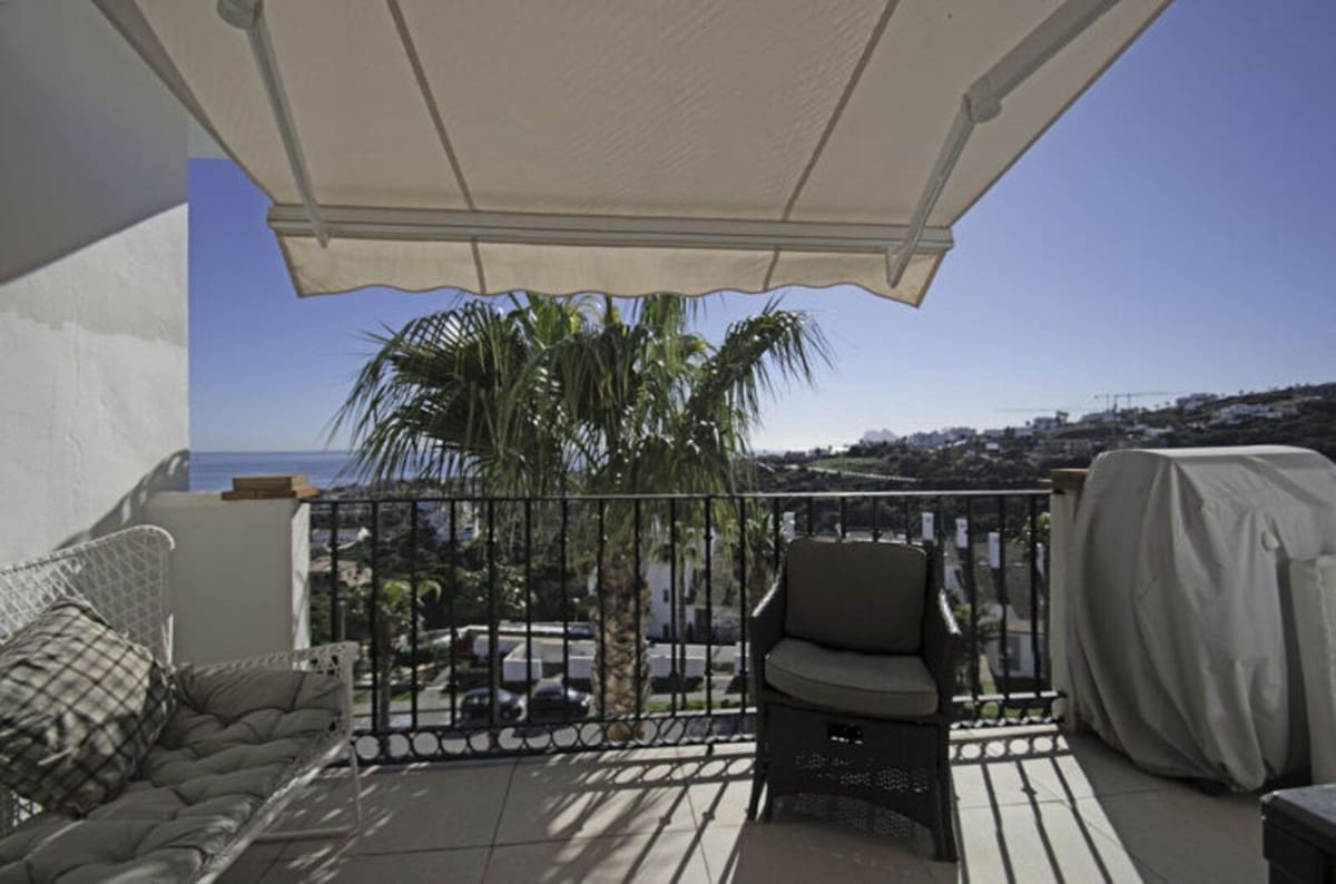 2 Zimmer Apartment zu verkaufen in La Alcaidesa mit Pool Garage - 325.000 € (Ref: 9516384)