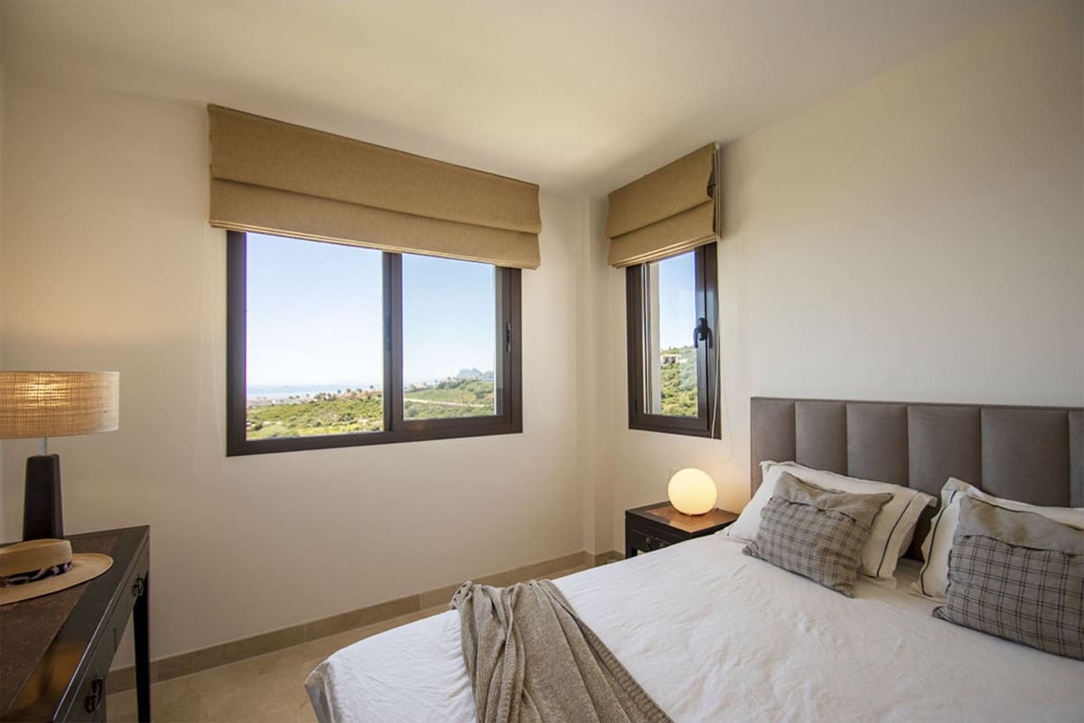 2 bedroom Apartment for sale in La Alcaidesa with pool garage - € 325,000 (Ref: 9516384)