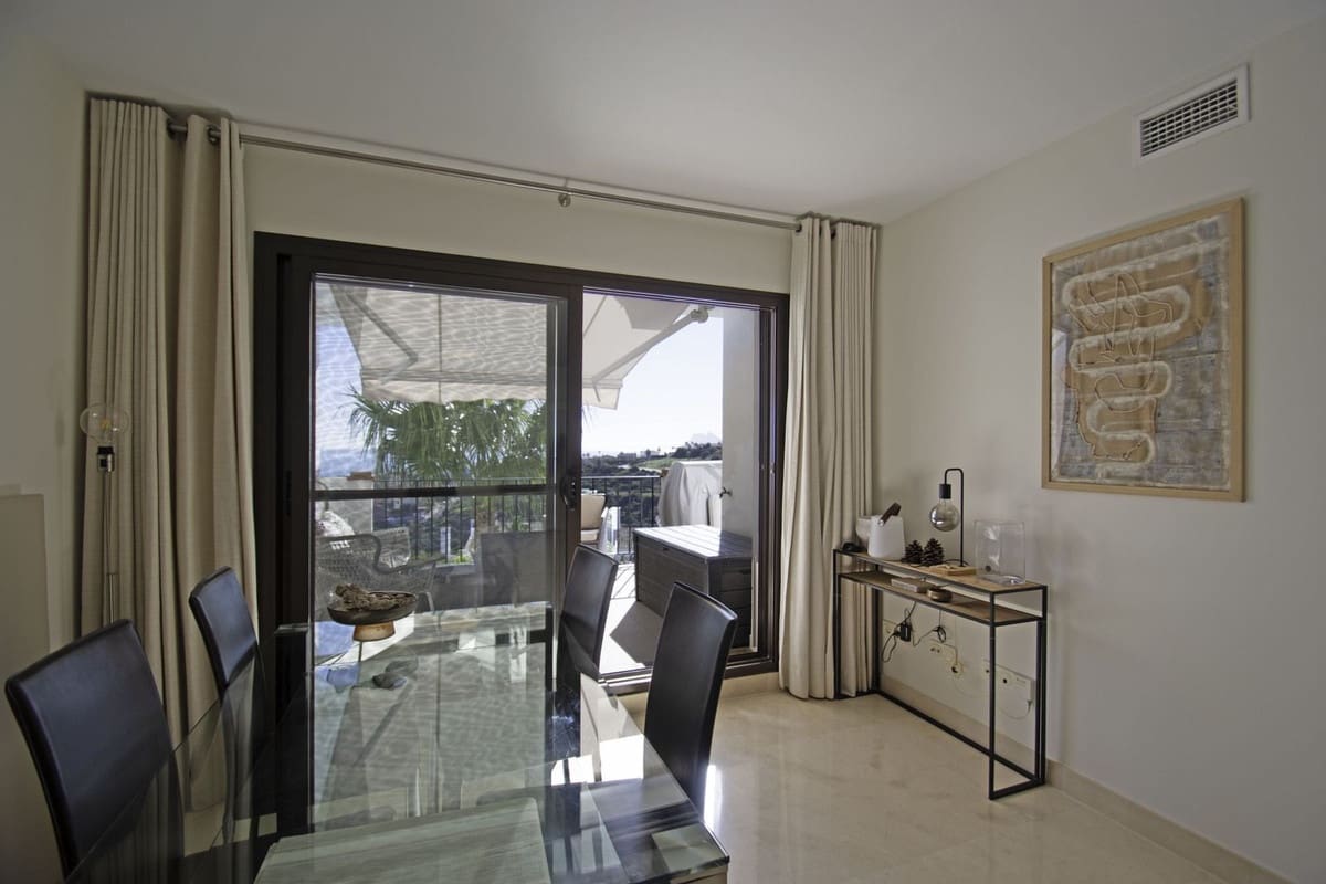 2 bedroom Apartment for sale in La Alcaidesa with pool garage - € 325,000 (Ref: 9516384)