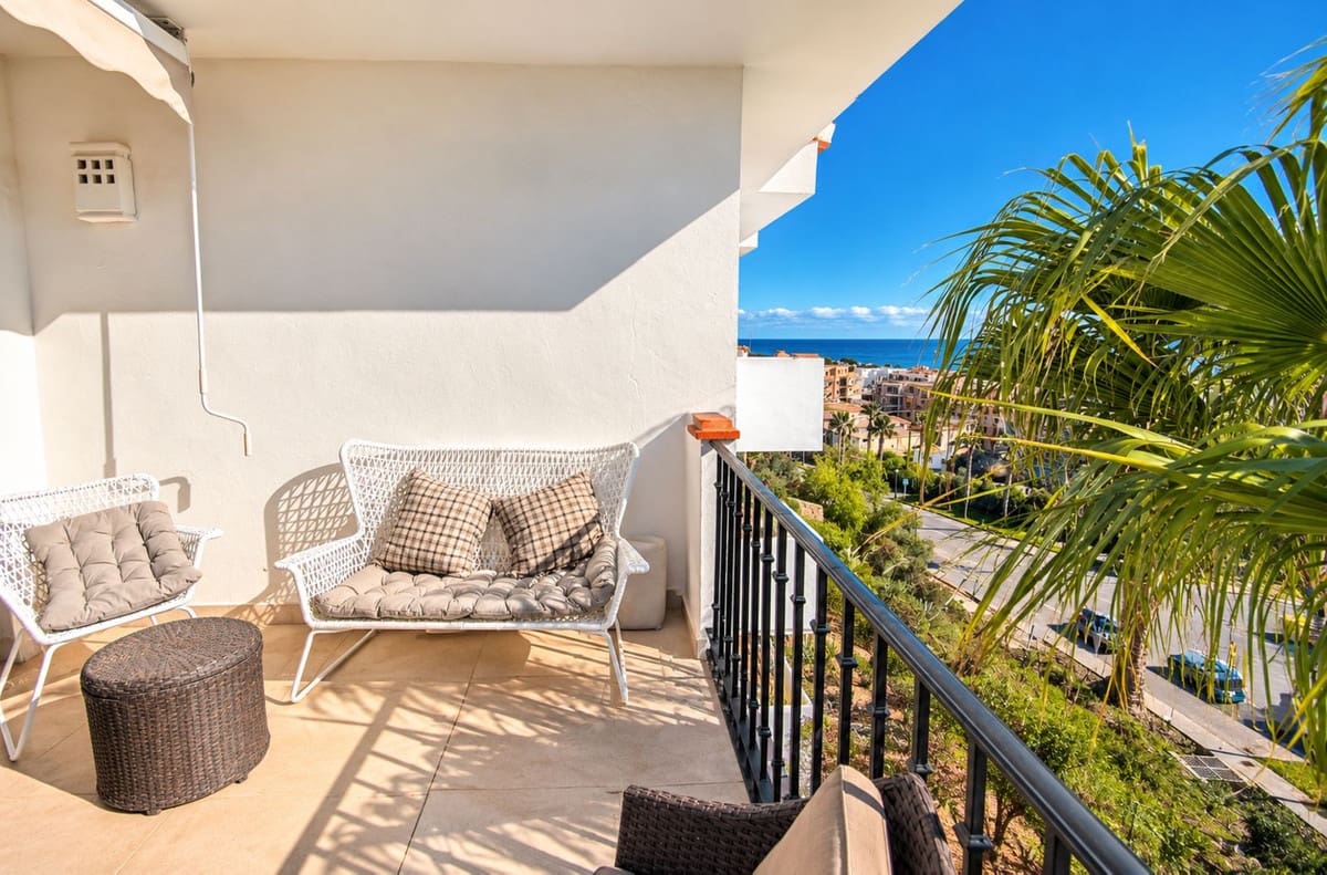 2 Zimmer Apartment zu verkaufen in La Alcaidesa mit Pool Garage - 325.000 € (Ref: 9516384)