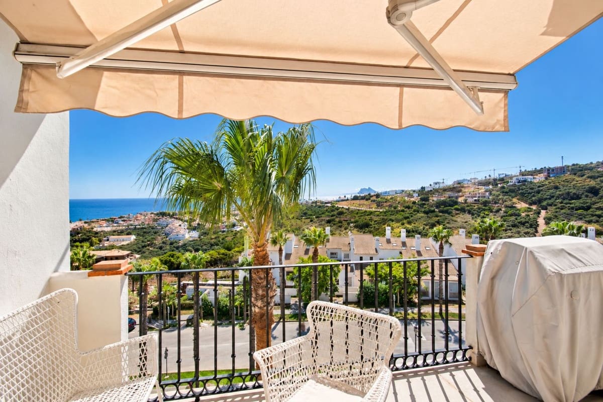 2 Zimmer Apartment zu verkaufen in La Alcaidesa mit Pool Garage - 325.000 € (Ref: 9516384)