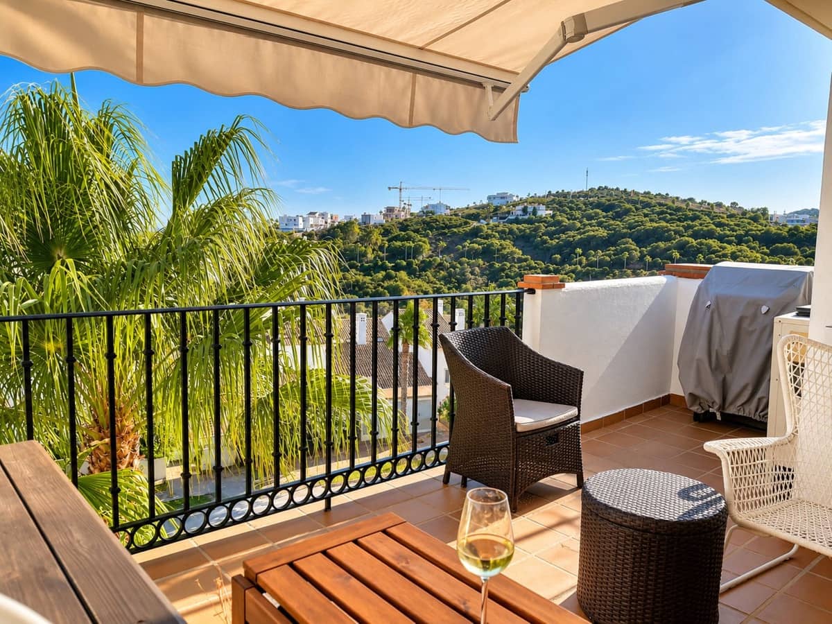 2 Zimmer Apartment zu verkaufen in La Alcaidesa mit Pool Garage - 325.000 € (Ref: 9516384)