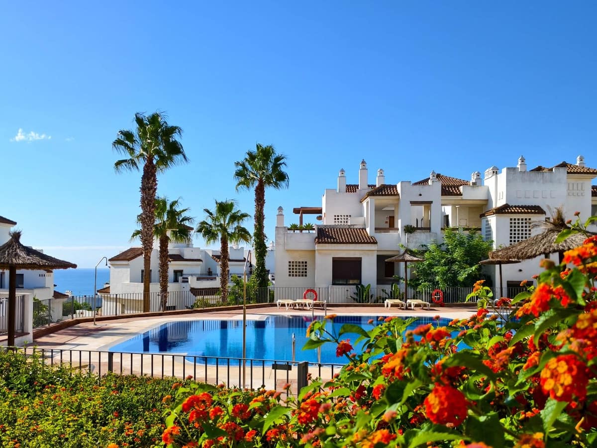 3 bedroom Penthouse for sale in La Alcaidesa with pool garage - € 695,000 (Ref: 9518284)