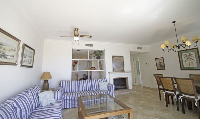 2 soverom Strandleiligheter til salgs i La Alcaidesa med svømmebasseng garasje - € 475 000 (Ref: 9580141)