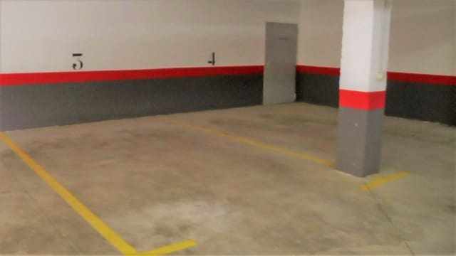 2 quarto Penthouse para arrendar em La Alcaidesa com piscina garagem - 1 350 € (Ref: 9584685)