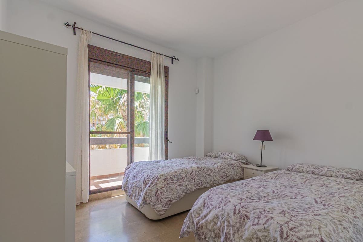 2 soveværelse Penthouse til leje i La Alcaidesa med swimmingpool garage - € 1.350 (Ref: 9584685)