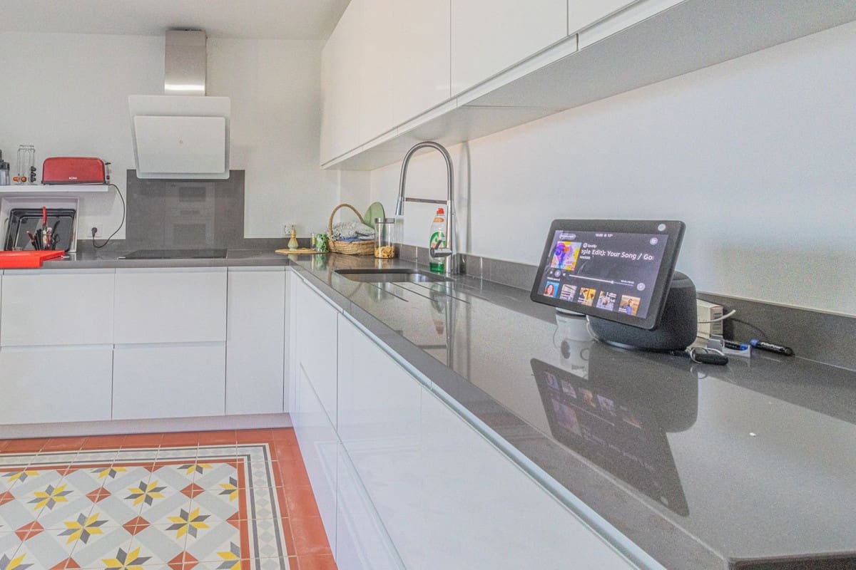 4 Zimmer Villa zu verkaufen in La Alcaidesa mit Pool Garage - 759.000 € (Ref: 9631373)