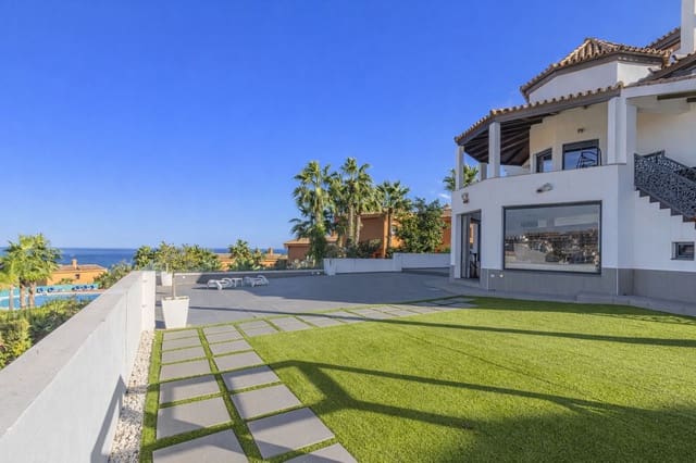 4 sovrum Villa till salu i La Alcaidesa med pool garage - 759 000 € (Ref: 9631373)