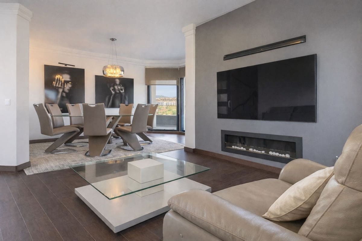 4 soveværelse Villa til salg i La Alcaidesa med swimmingpool garage - € 759.000 (Ref: 9631373)