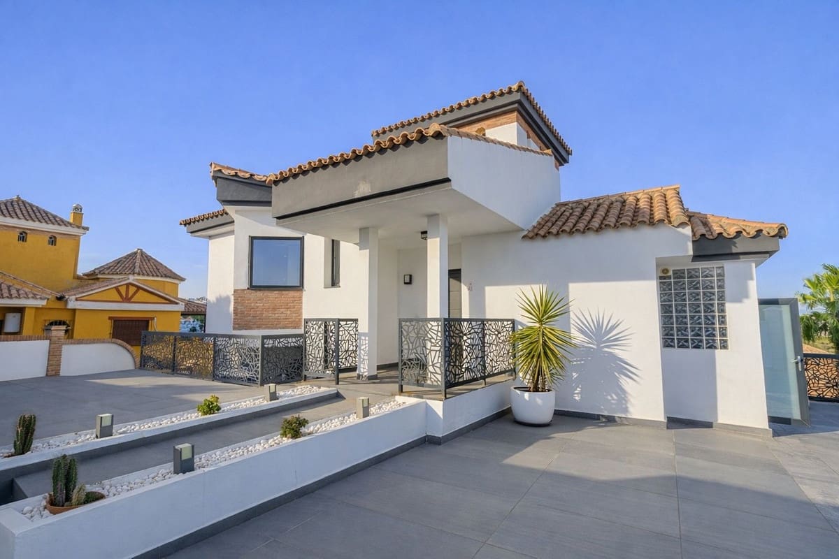 4 soveværelse Villa til salg i La Alcaidesa med swimmingpool garage - € 759.000 (Ref: 9631373)