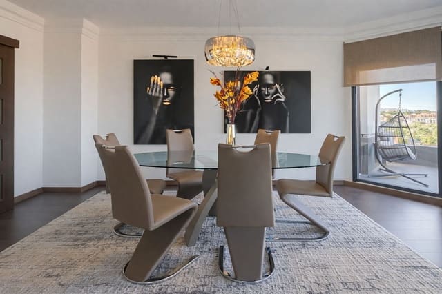 4 soverom Villa til salgs i La Alcaidesa med svømmebasseng garasje - € 759 000 (Ref: 9631373)