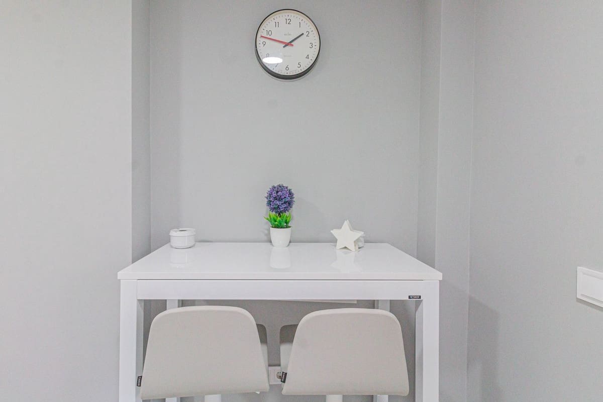 2 bedroom Terraced Villa for rent in La Alcaidesa with pool garage - € 1,800 (Ref: 9646337)