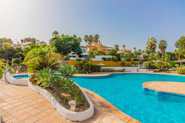 2 bedroom Terraced Villa for rent in La Alcaidesa with pool garage - € 1,800 (Ref: 9646337)