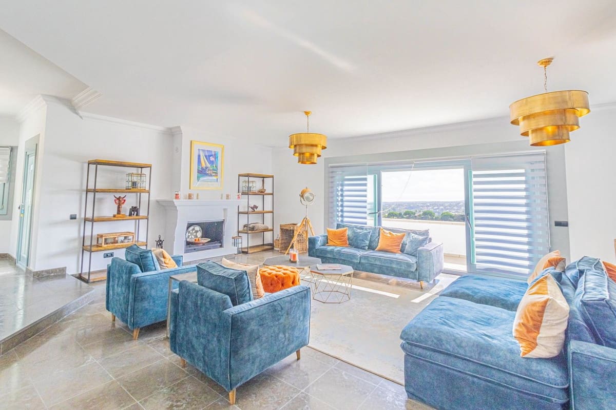 5 bedroom Villa for sale in Sotogrande with pool garage - € 2,450,000 (Ref: 9649934)