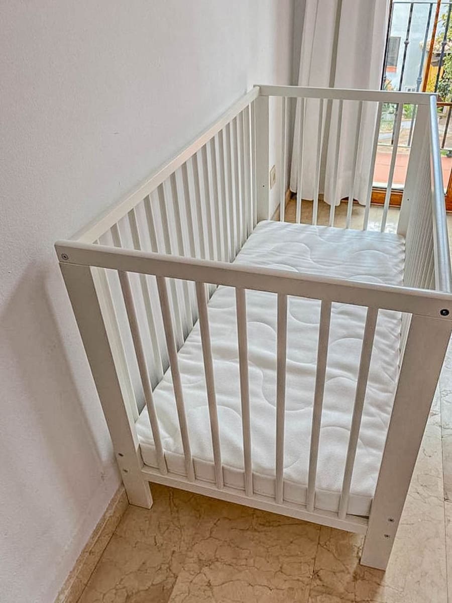 3 quarto Moradia para arrendamento para férias em La Alcaidesa com piscina Garagem - 2 100 € (Ref: 9650913)