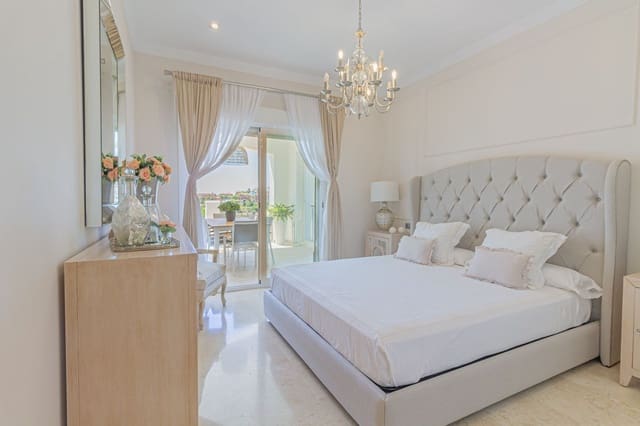 2 quarto Apartamento de Praia para arrendamento para férias em La Alcaidesa com piscina Garagem - 750 € (Ref: 9650914)