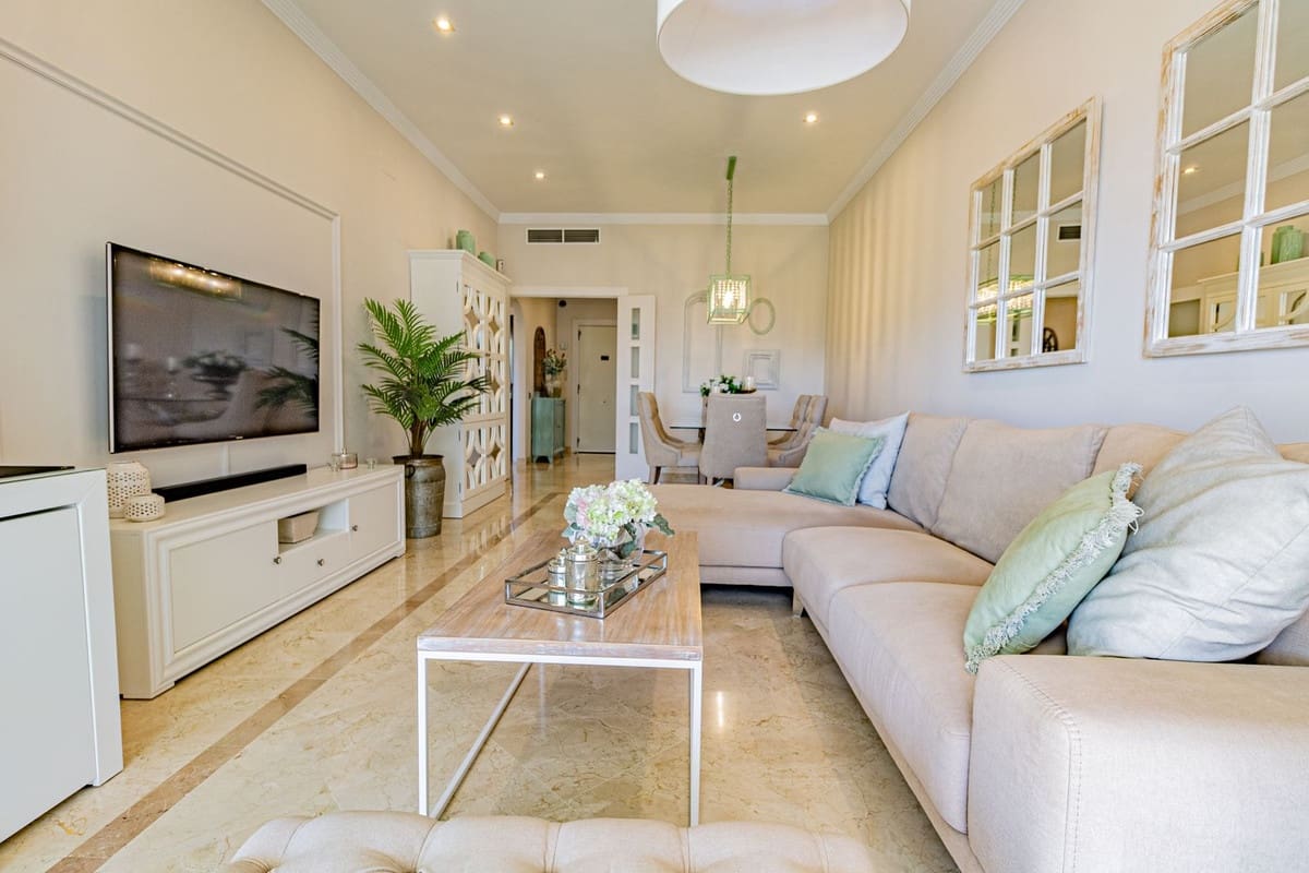 2 camera da letto Appartamento sulla Spiaggia da affitare come casa vacanza in La Alcaidesa con piscina garage - 750 € (Rif: 9650914)