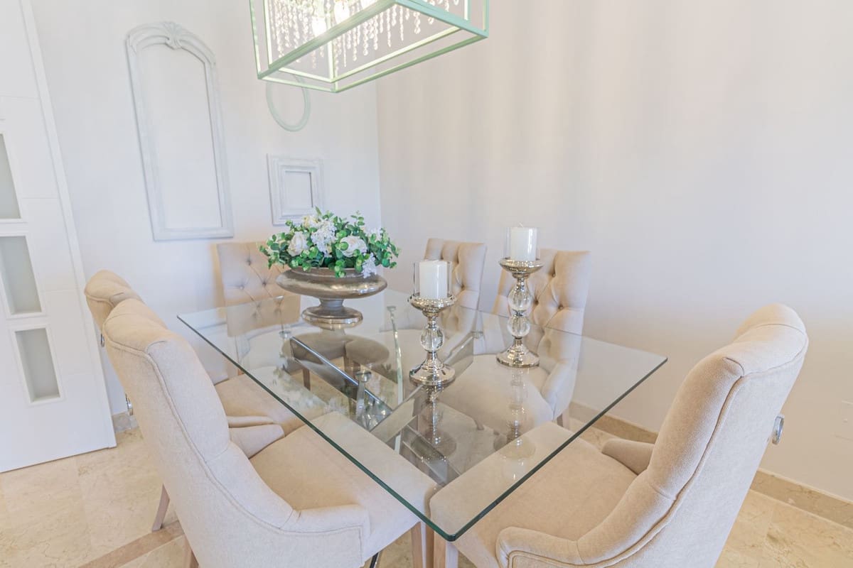 2 camera da letto Appartamento sulla Spiaggia da affitare come casa vacanza in La Alcaidesa con piscina garage - 750 € (Rif: 9650914)