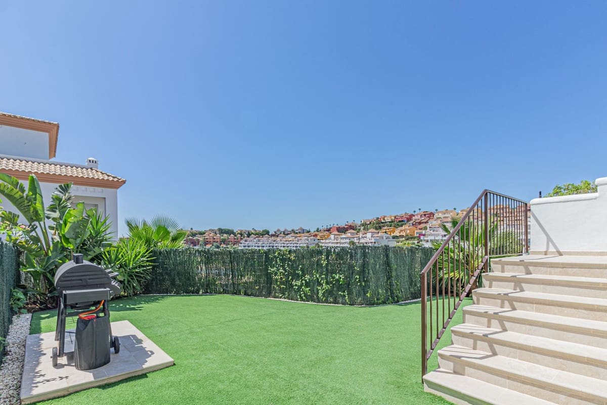 2 camera da letto Appartamento sulla Spiaggia da affitare come casa vacanza in La Alcaidesa con piscina garage - 750 € (Rif: 9650914)