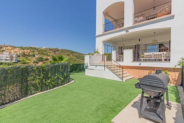 2 quarto Apartamento de Praia para arrendamento para férias em La Alcaidesa com piscina Garagem - 750 € (Ref: 9650914)