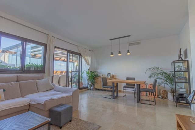 2 sovrum Takvåning att hyra i La Alcaidesa med pool garage - 1 350 € (Ref: 9665625)