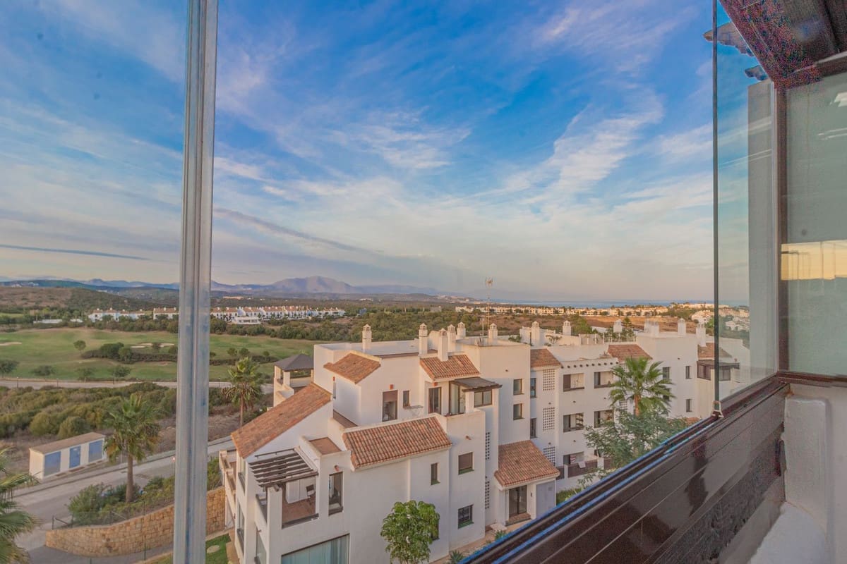 2 bedroom Penthouse for rent in La Alcaidesa with pool garage - € 1,350 (Ref: 9665625)