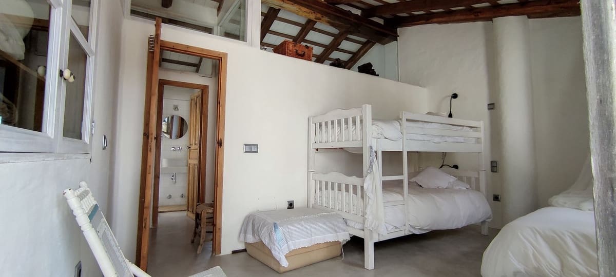 Apartamento de 2 habitaciones en Castellar de la Frontera en venta - 320.000 € (Ref: 9685528)