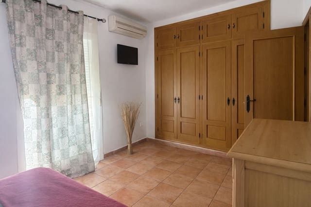 3 sypialnia Dom na sprzedaż w San Roque Pueblo, San Roque z garażem - 270 000 € (Ref: 9700040)