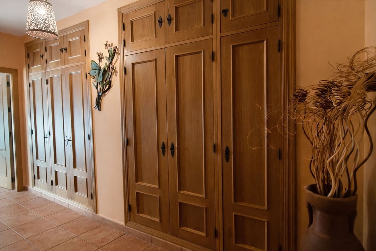 3 bedroom Townhouse for sale in San Roque with garage - € 270,000 (Ref: 9700040)