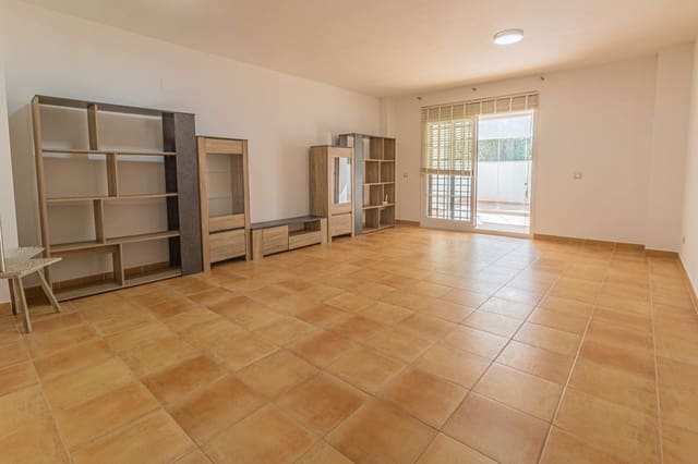 3 soveværelse Lejlighed til salg i La Alcaidesa med swimmingpool garage - € 318.000 (Ref: 9726188)