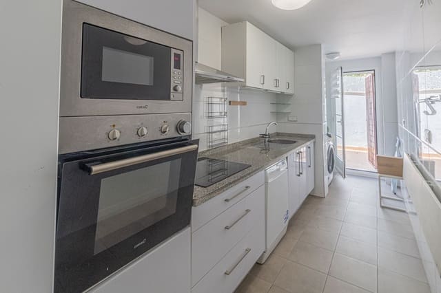 3 soveværelse Lejlighed til salg i La Alcaidesa med swimmingpool garage - € 318.000 (Ref: 9726188)