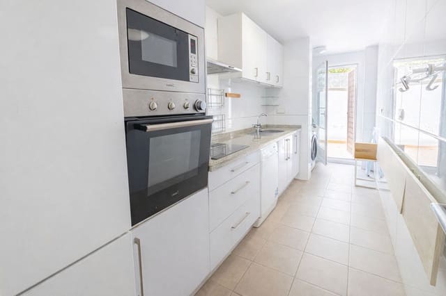3 soveværelse Lejlighed til salg i La Alcaidesa med swimmingpool garage - € 318.000 (Ref: 9726188)